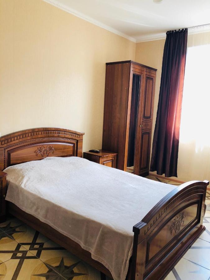 Guest House Dvin Adler Ngoại thất bức ảnh